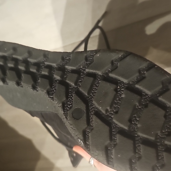 Sweater suede wedge bootie - Picture 3 of 3